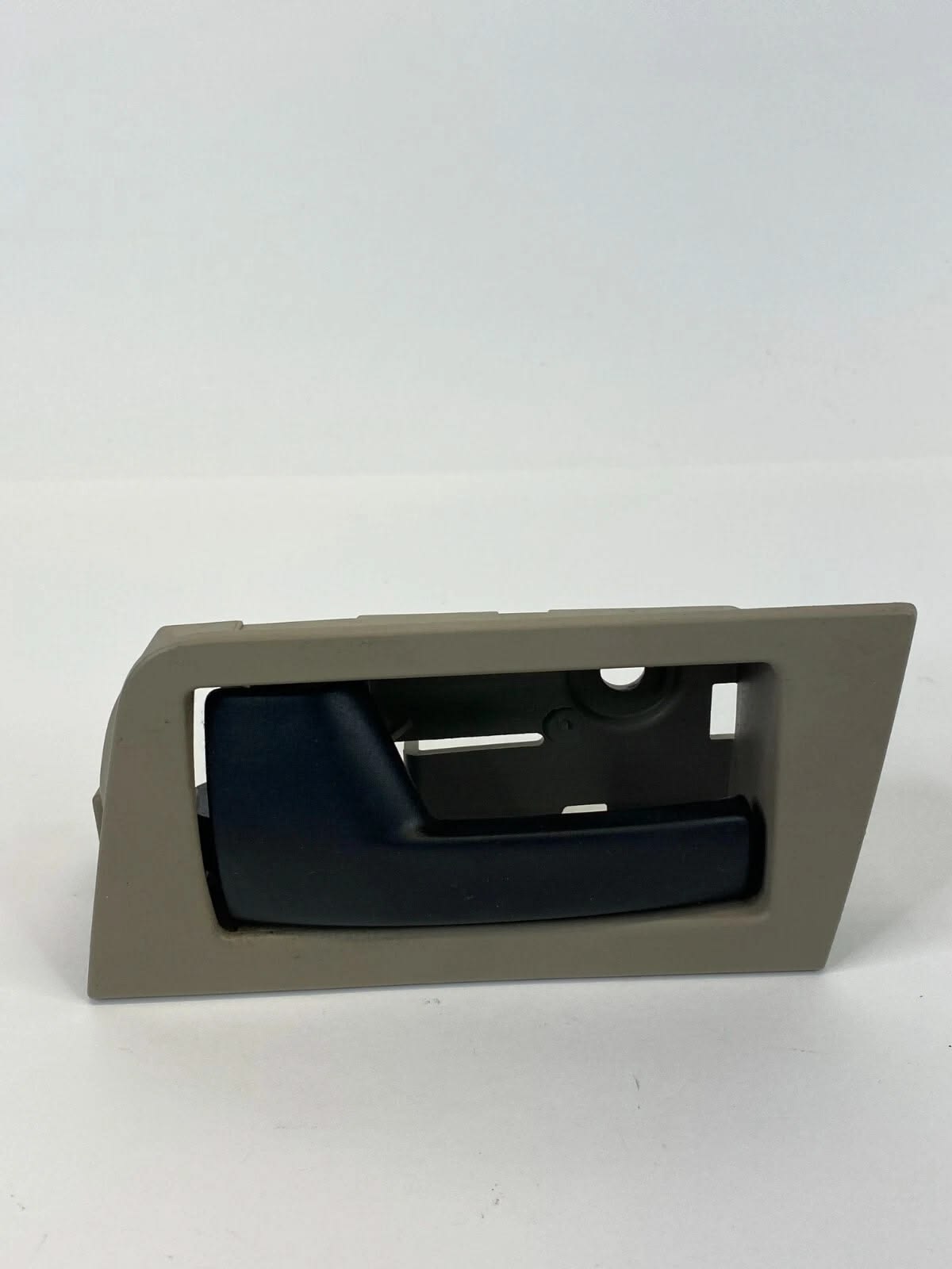 ford escape rear left driver side interior door handle ford escape rear left driver side interior door handle