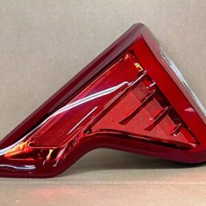 ford explorer left lh driver side outer taillight 2